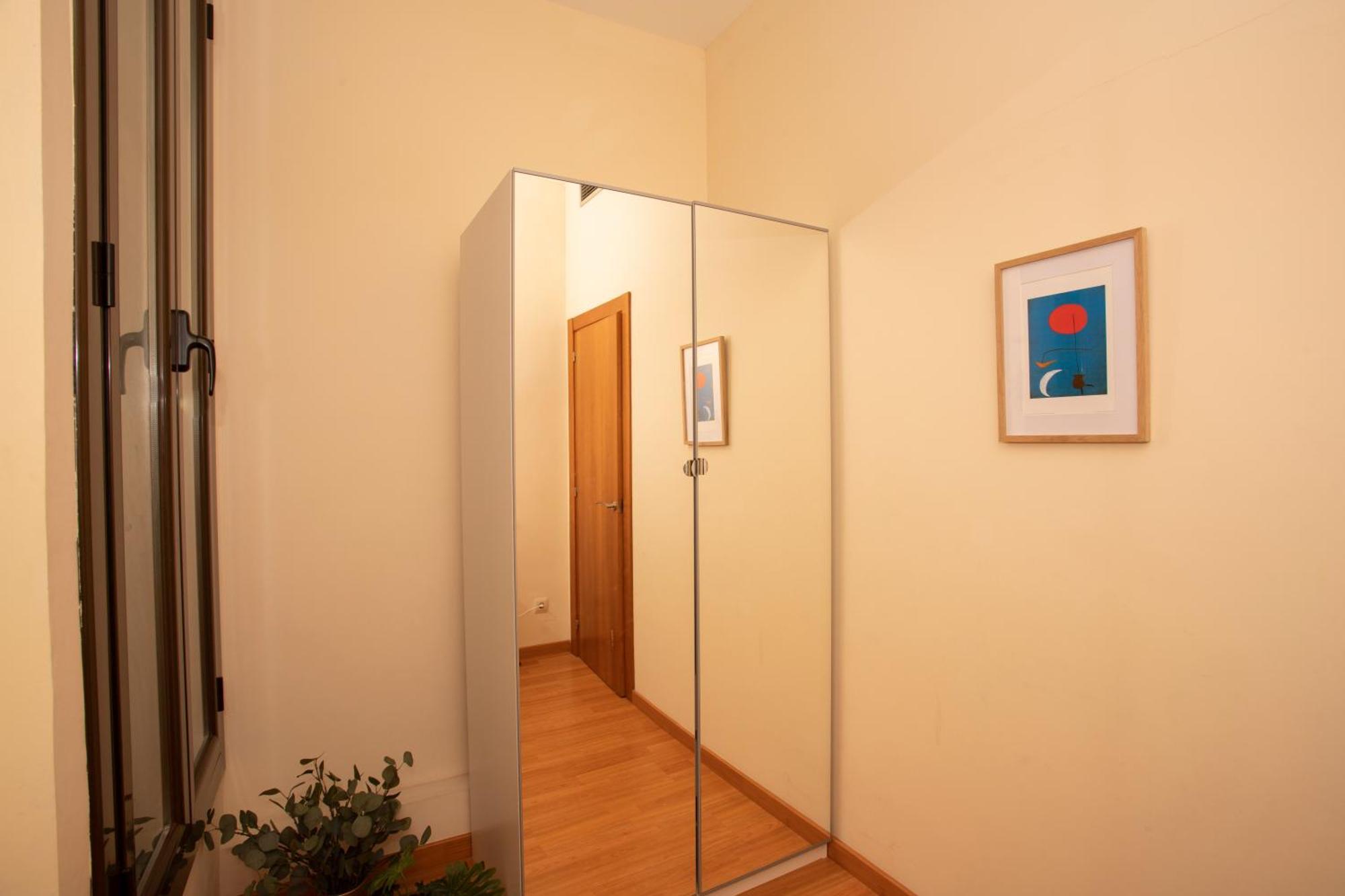 Radiant Vista Eixample Apartment *